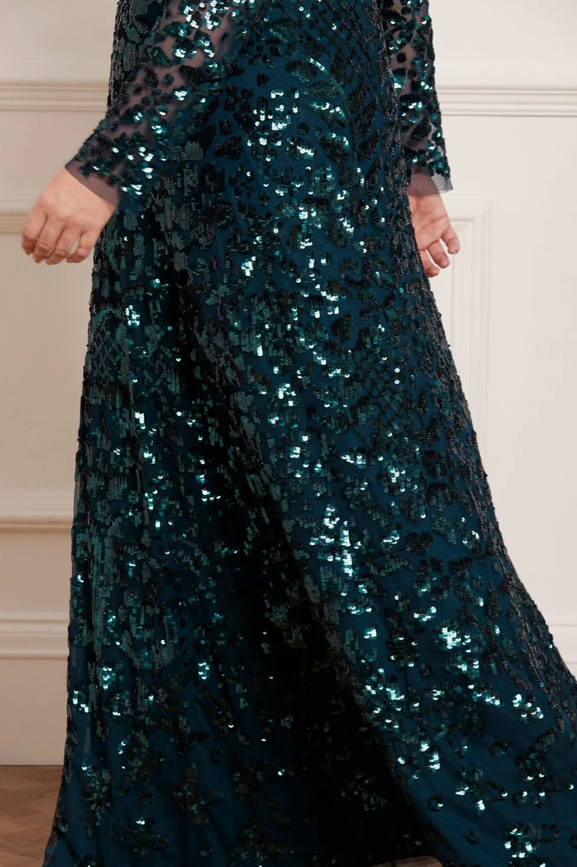 Evening Dresses | Embellished Dresses^Needle & Thread Aurelia Long Sleeve Gown Green