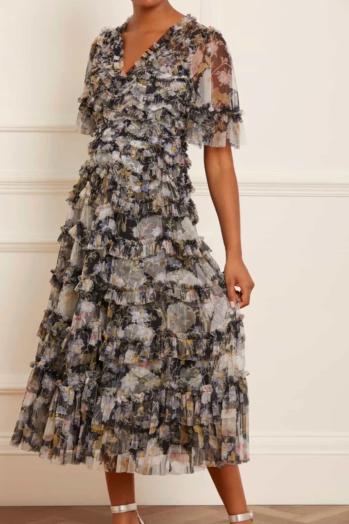 Evening Dresses | Printed Dresses^Needle & Thread Moonlight Petals V-Neck Ballerina Dress Black